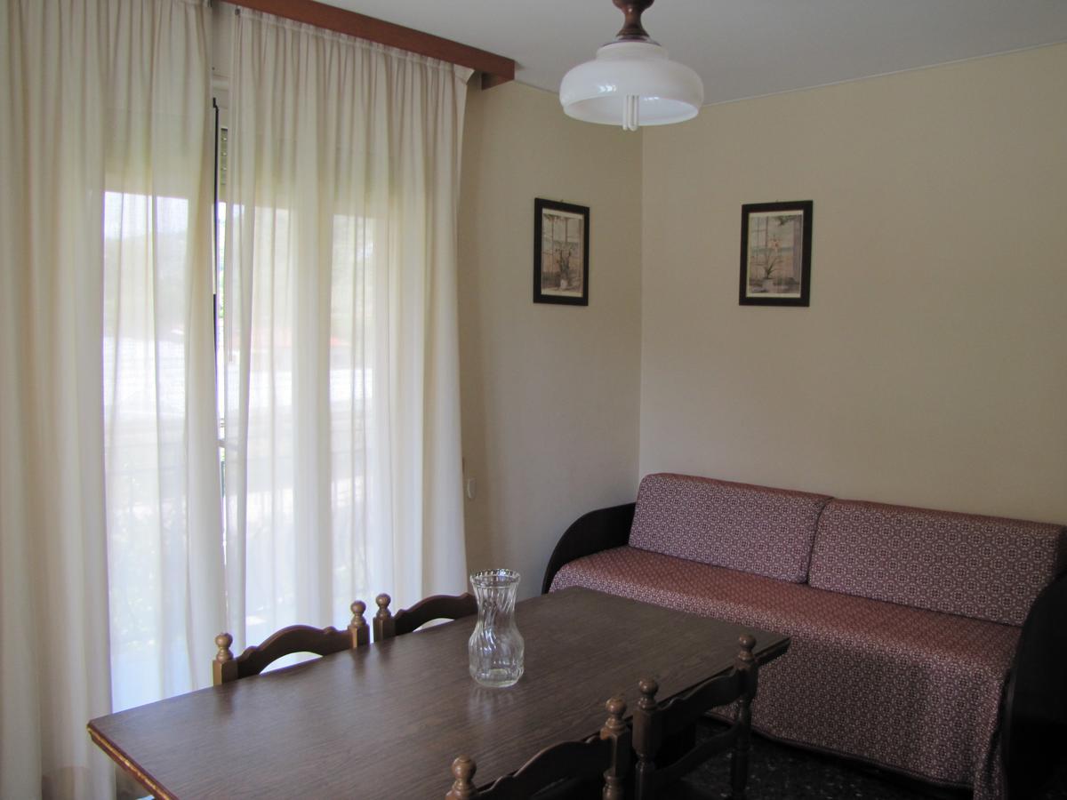 Holiday'S Beach Aparthotel เวนติมิญา ภายนอก รูปภาพ